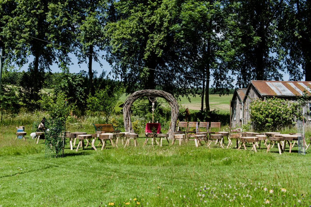 Iska Birnie-2989 DIY eco wedding