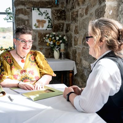 Having a Dead Good Conversation